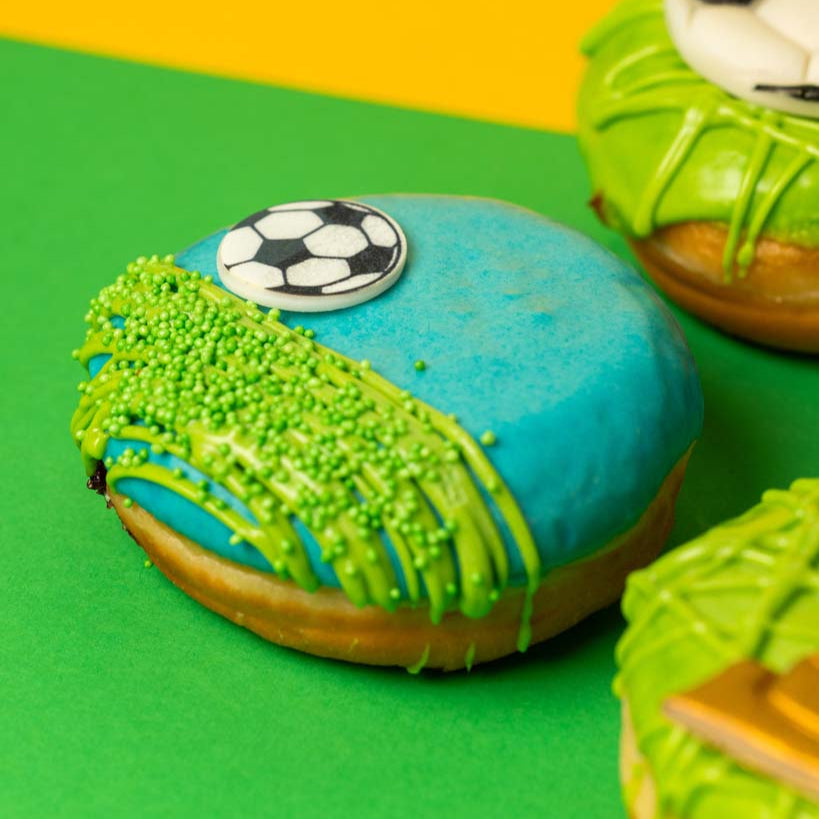 Boîte cadeau de beignets de football (végétalien)