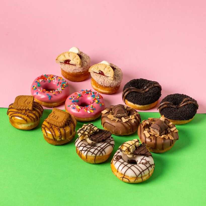 Mini-boîte de fête à donuts (96 pièces)