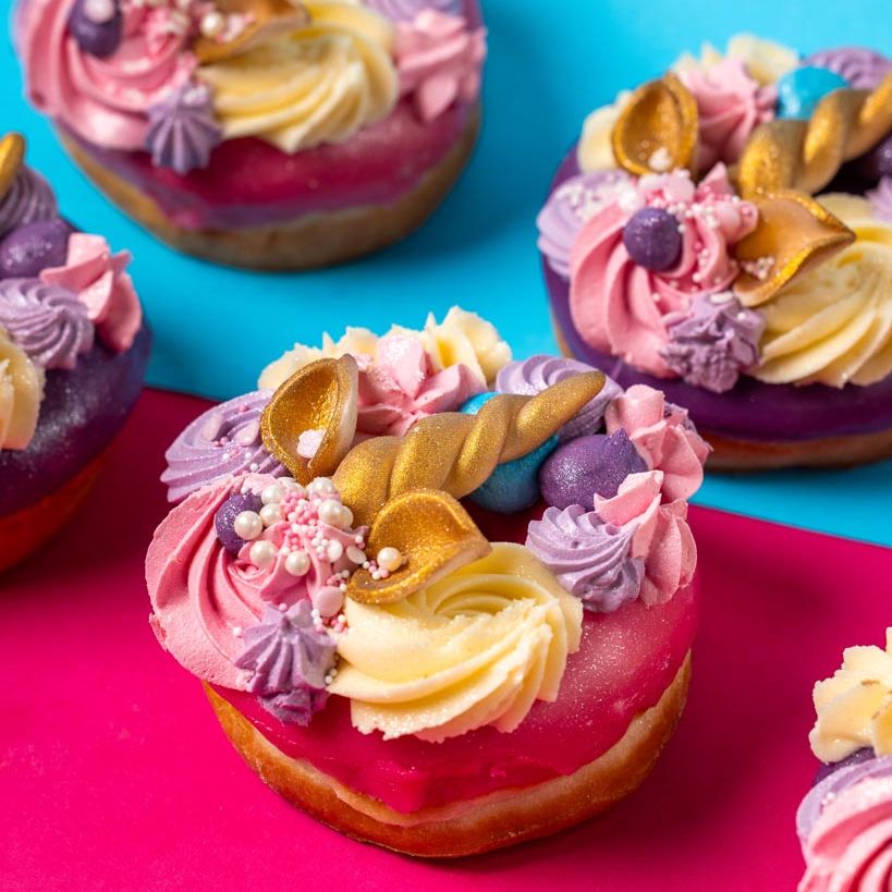 "Unicorn Special" boîte cadeau de donuts (végétalien)