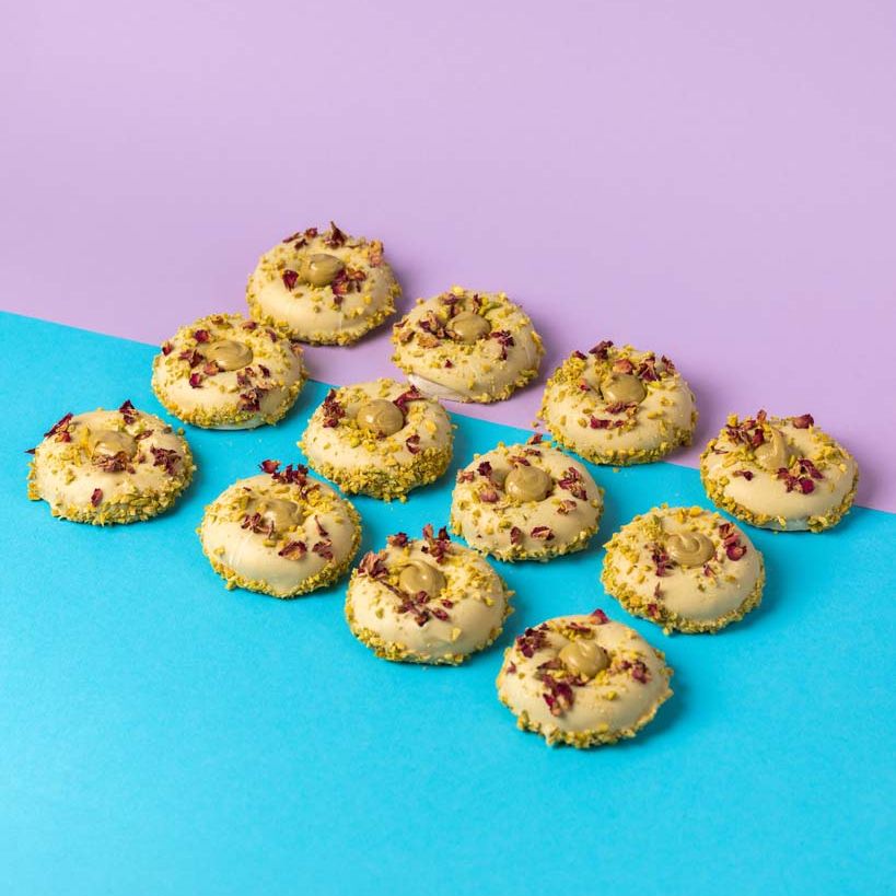 "Baked Rizz-tachio" boîte-cadeau de mini-gâteaux sans gluten (12 pièces)