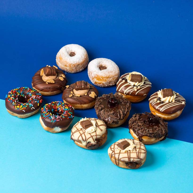 Mini-boîte de fête à donuts (96 pièces)