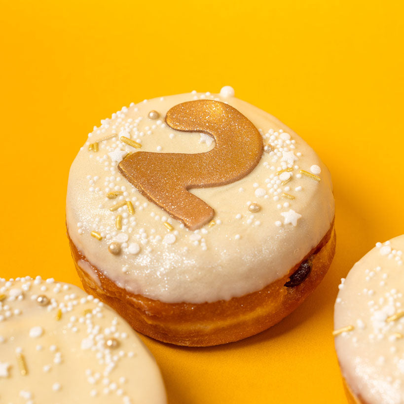 Boîte cadeau de donuts du Nouvel An (végane)