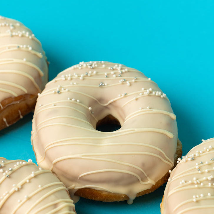 Wedding doughnut gift box with personal photo