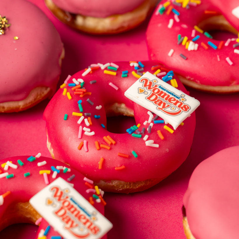 "Speciale Festa della Donna" cofanetto regalo di mini donut