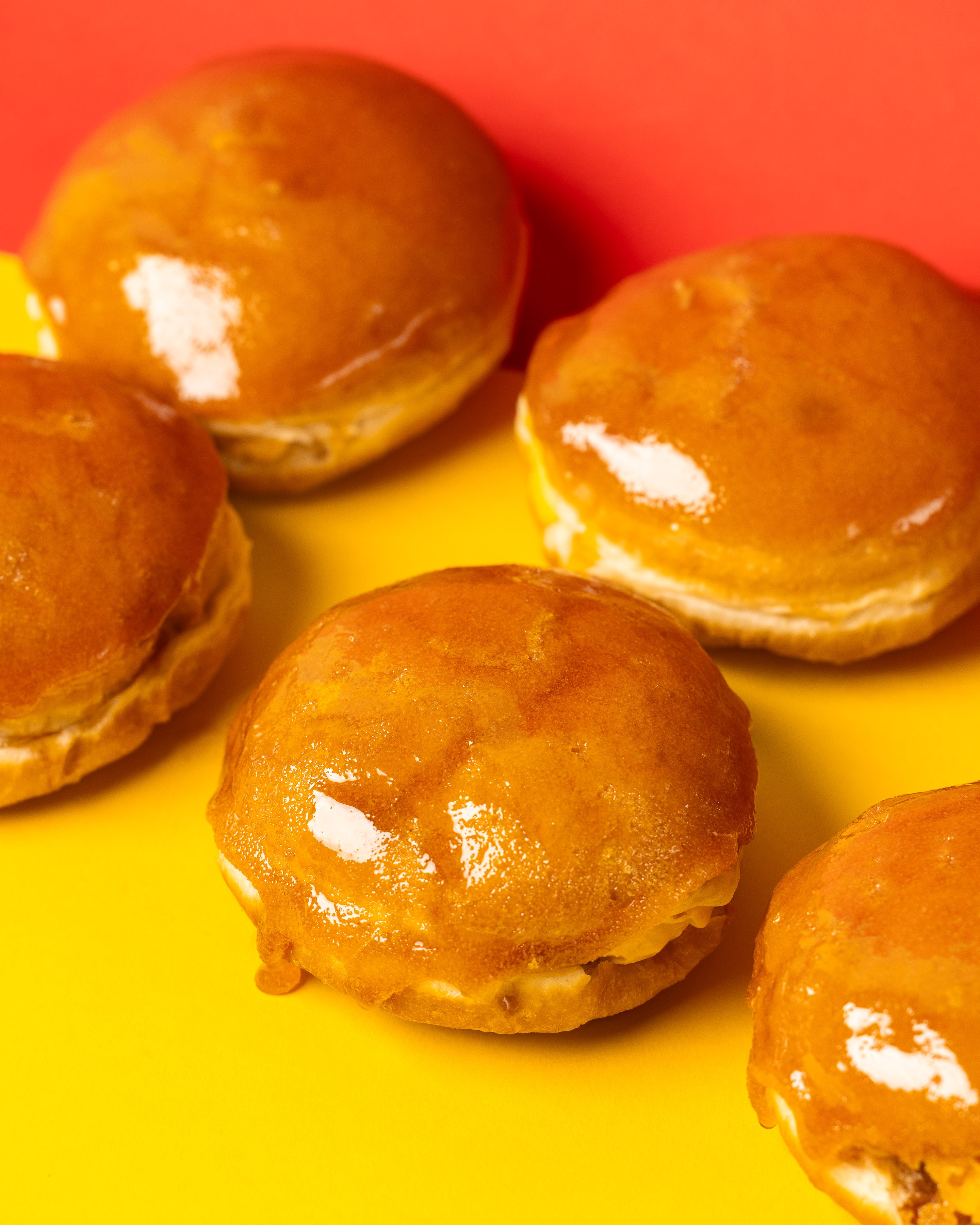 Confezione regalo di ciambella alla crema brûlée (VG)